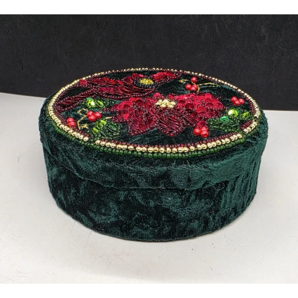 Vtg Dark Green Velvet Trinket/Jewelry Box Red Sequin Beaded Cardinal & Flower